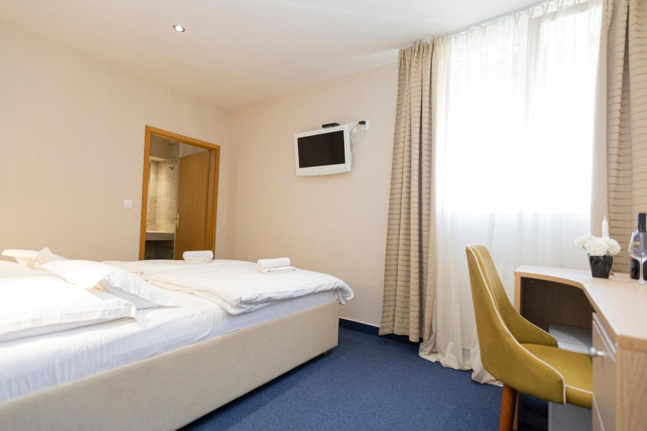 Hotel Bozikovina 3 Podstrana Buitenkant foto